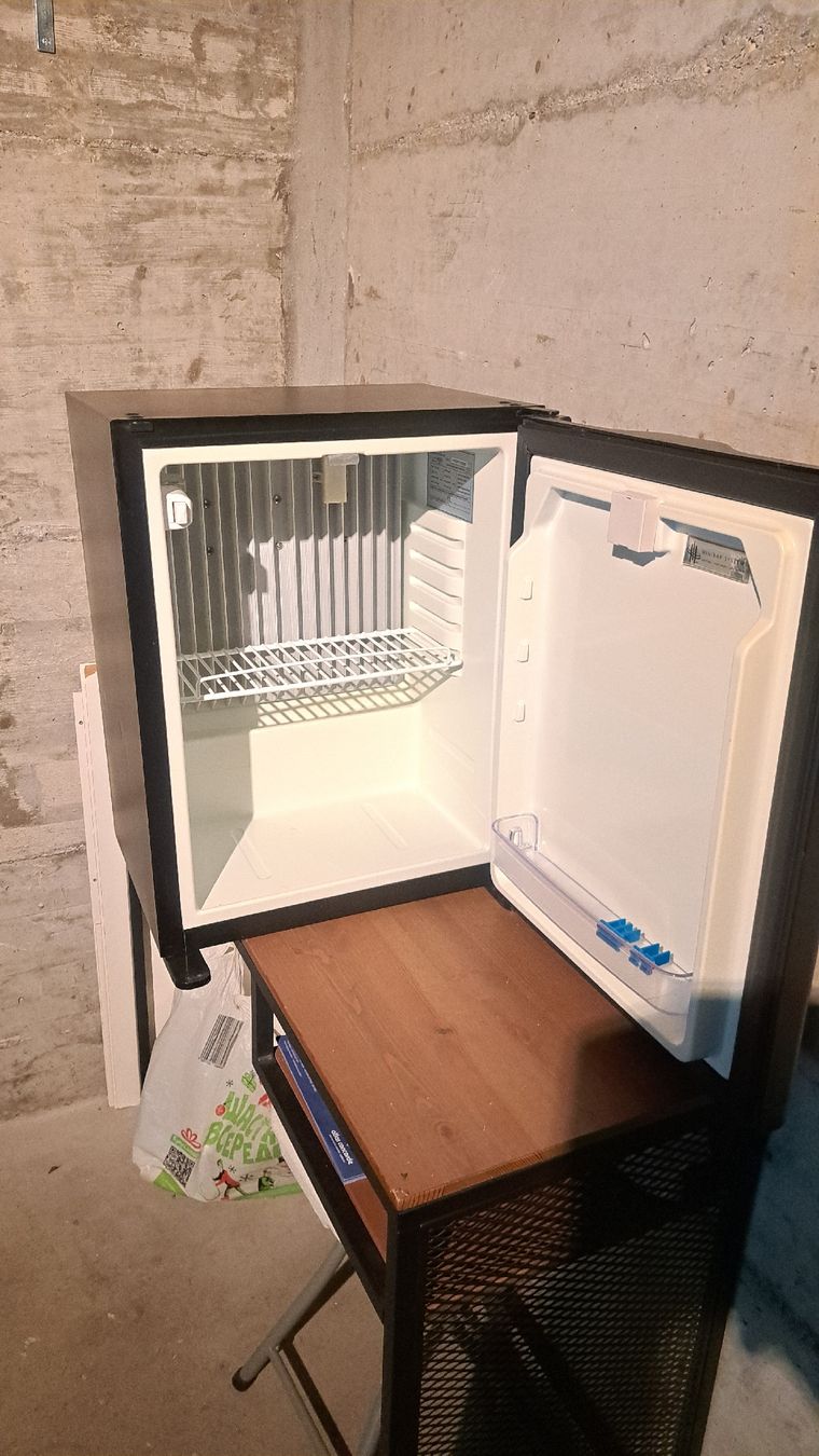 Frigoriferi: Minibar Kühlschrank – Usato da Buchs SG venduto da VitaliiKu 1