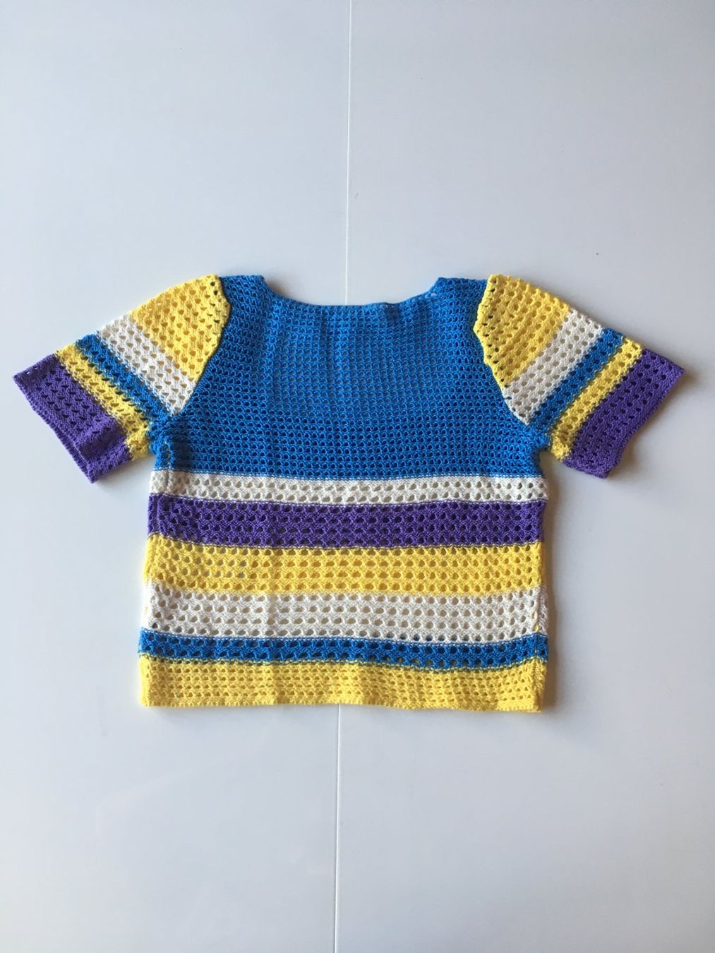Tops: Top tricot multicolore - taille L – D'occasion à Troinex par Irisglo 1