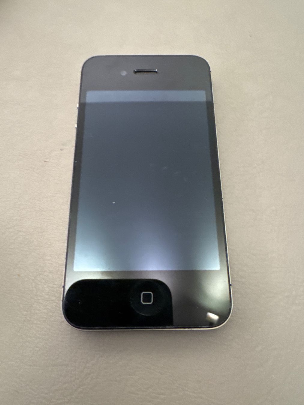 Apple Telefoni cellulari / Smartphones: iPhone 4 / 4s – Difettoso da Adliswil venduto da Busys