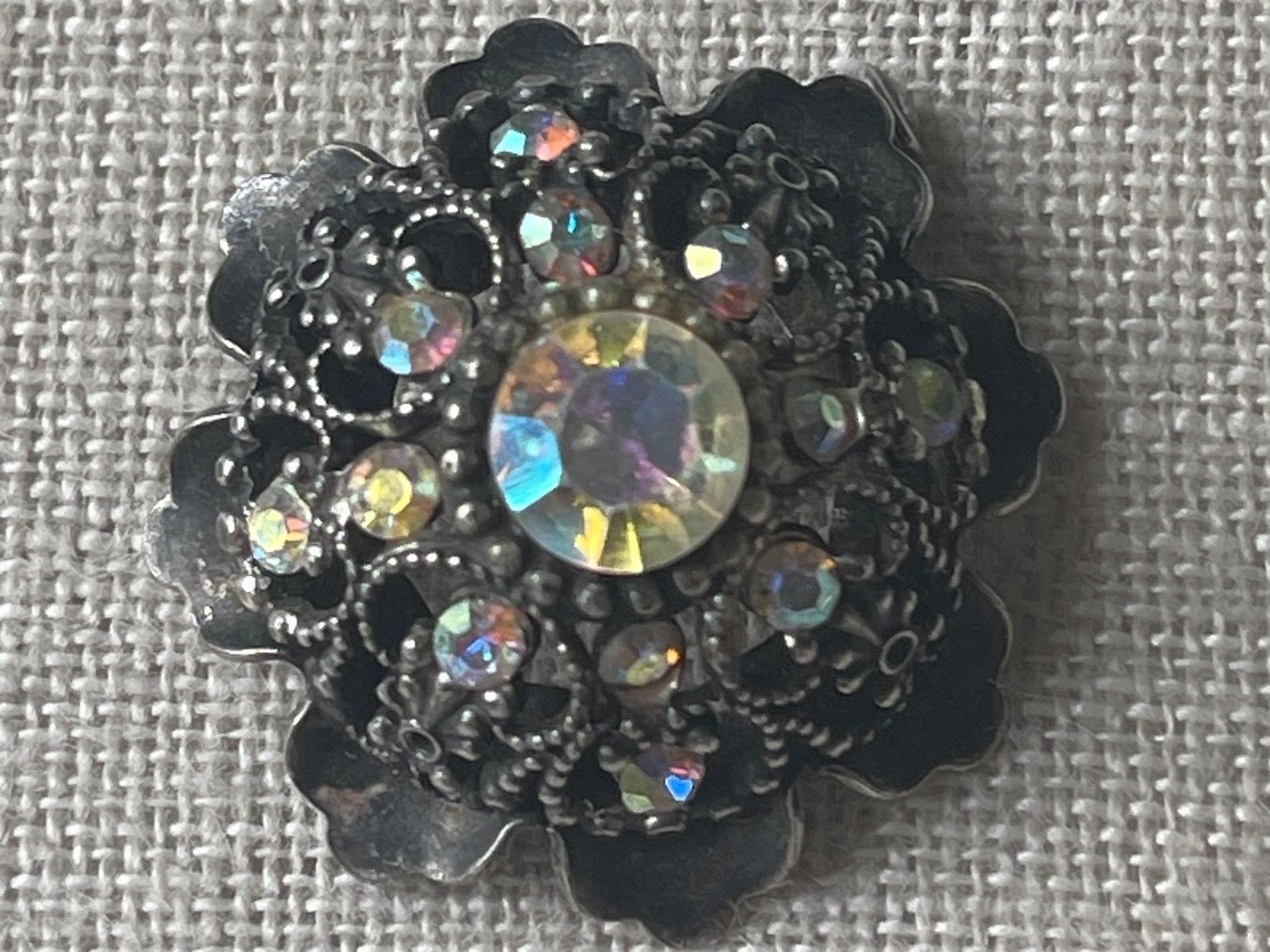 Broschen & Nadeln: Antik Brosche mit Strasssteinchen ✨ – Gebraucht aus Brütten von Rod816