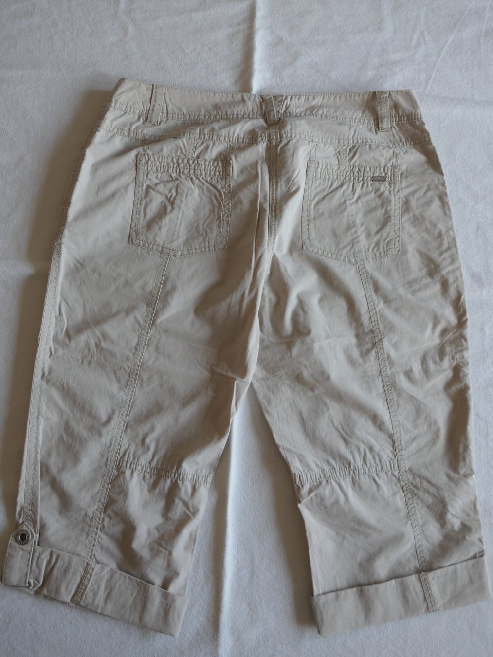 S.Oliver Pantaloni: FAST NEU !  S.OLIVER  leichte Caprihose beige – Usato da Volketswil venduto da Cobra22 2
