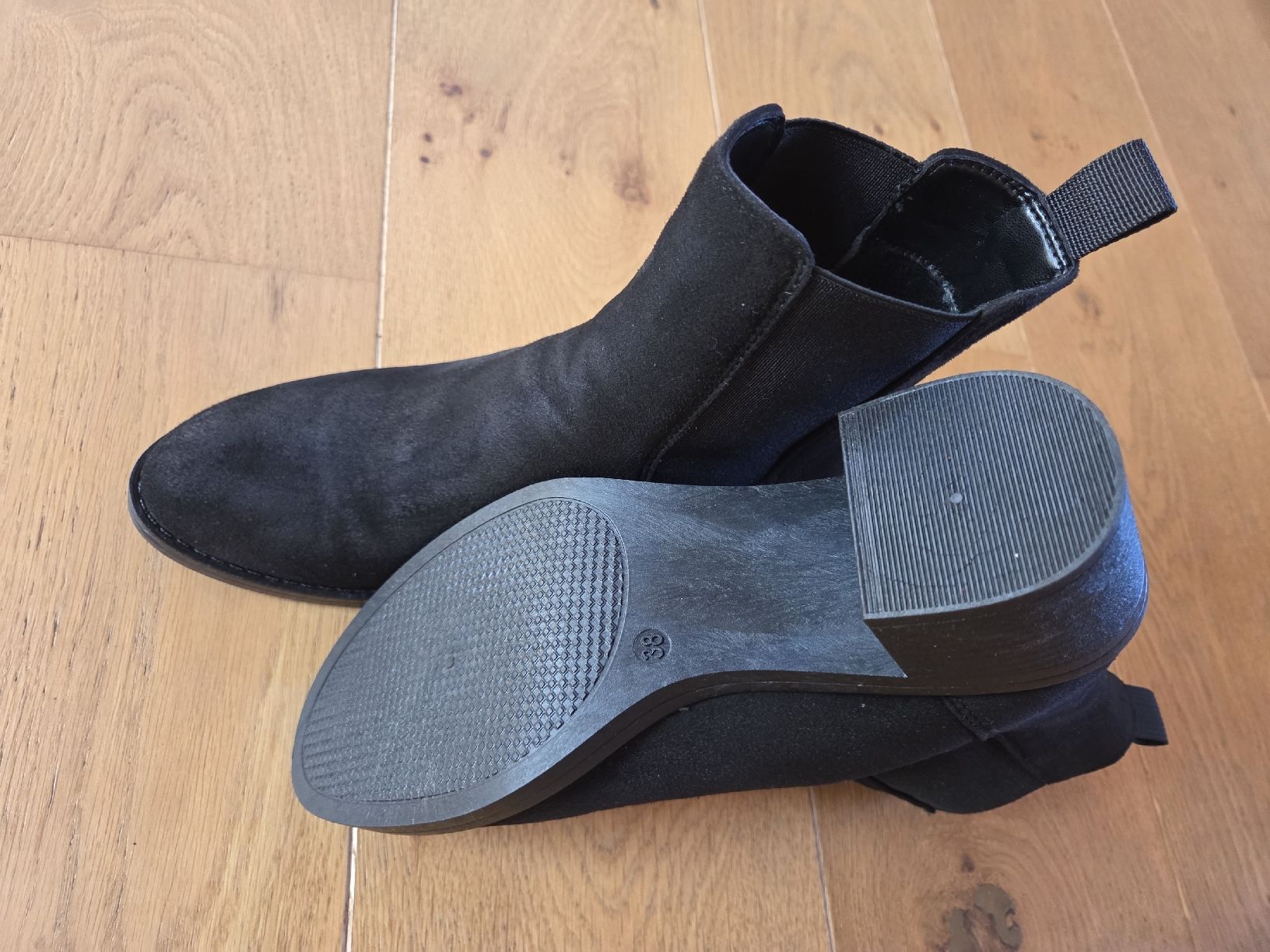 Damenschuhe: Bottines noires en daim, taille 38 – Neu (gemäss Beschreibung) aus Praz-de-Fort von val_j9xs 2
