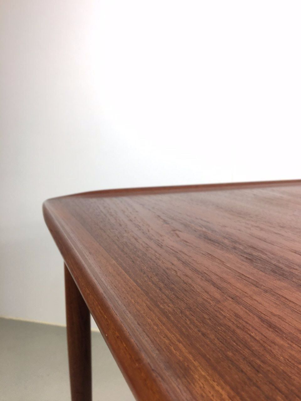 Tavoli: Danish MidCentury Teak Coffee Table Sofatisch 60s MCM – Usato da Basel venduto da MidMod20C 4