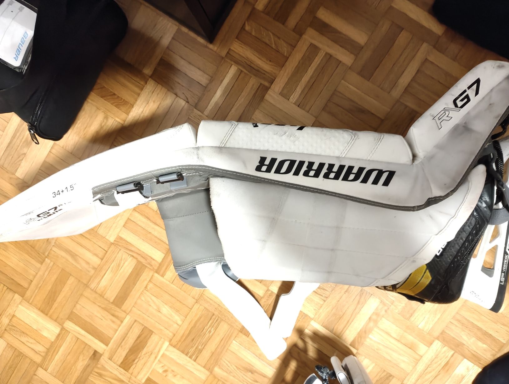 Protezioni & Imbottiture: Goalie Pads Warrior Ritual G7 34+1.5  – Usato da Lodrino venduto da Ale_HCL 1
