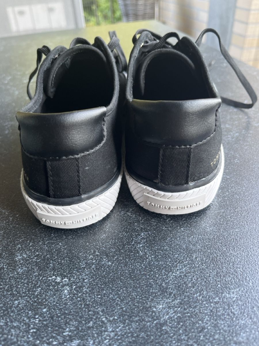 Tommy Hilfiger Scarpe da donna: Niederiger Sneaker Tommy Hilfiger Gr. 38 – Usato da Aarau venduto da cel_m7wp 3