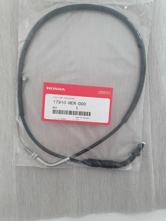 Honda Motorrad Gaszug 17910-MER-D00 / Throttle cable