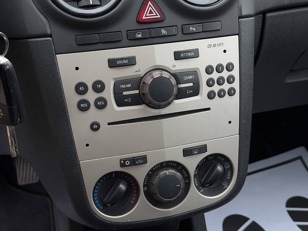 Automobili: Opel Corsa 1.4i (AUTOMATICA - COLLAUDATA!) – Usato da Agno venduto da jonnyautosagl 7