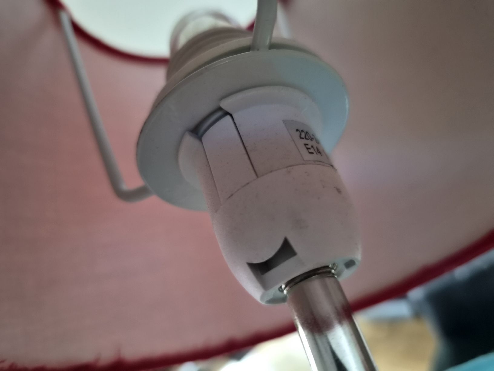 Lampen: Stehlampe mit 5 bunten Schirmen, Metallfuss – Gebraucht aus Zürich von Pazzenreich 7