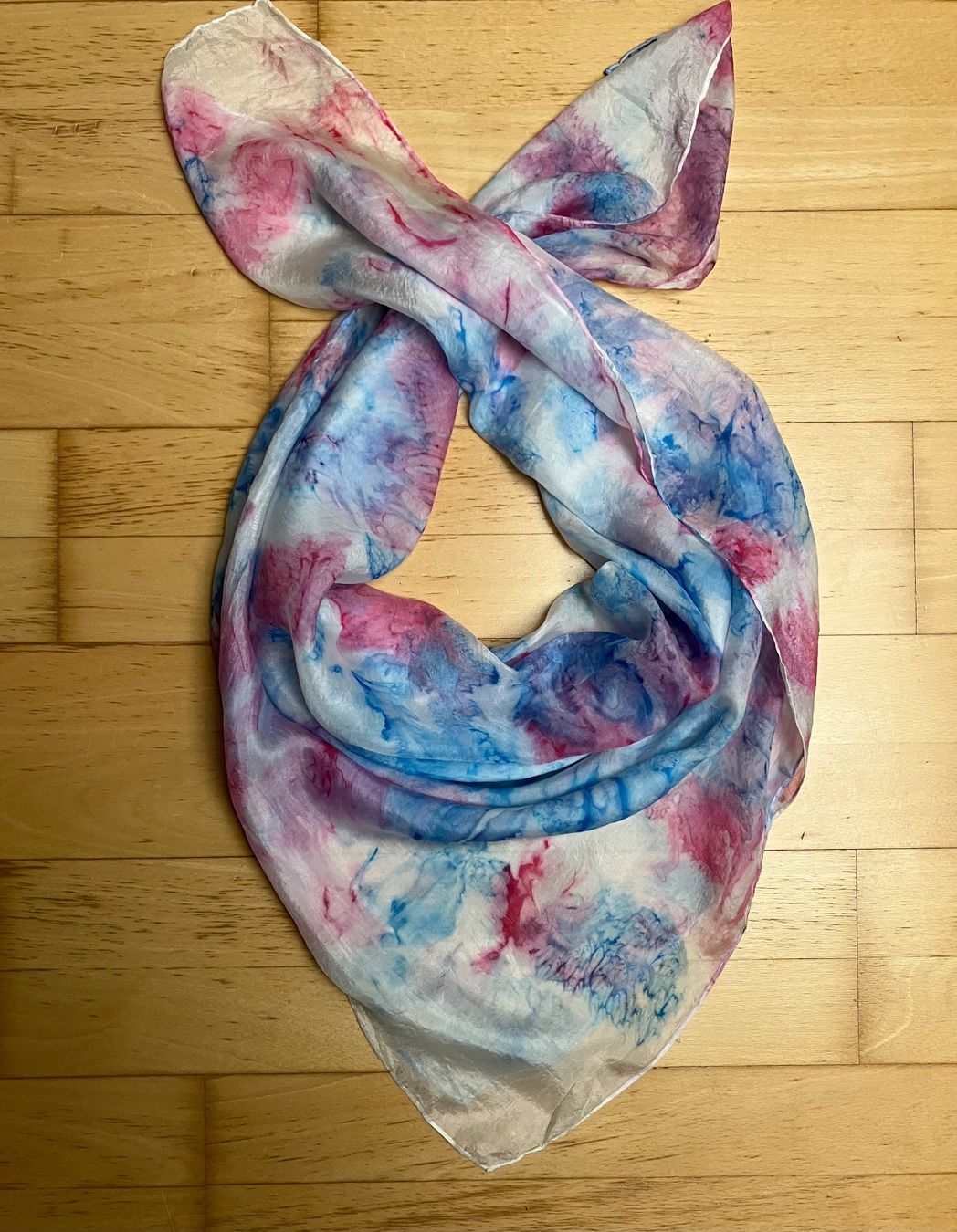 Foulard & Sciarpe: Seide Foulard – Usato da Unterägeri venduto da Jutka_04 2