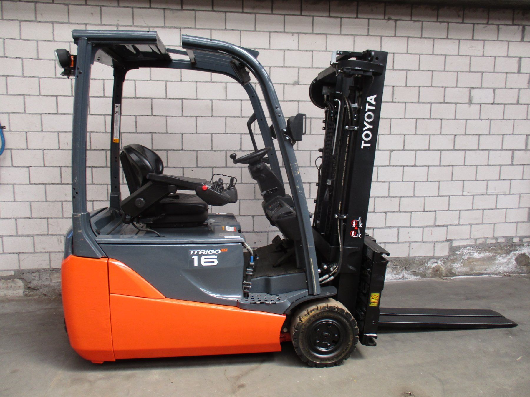 Toyota Carrelli elevatori e a forche: STAPLER TOYOTA 8FBE 16T ELEKTRO GABELSTAPLER – Usato da Seon venduto da zomahandel 5