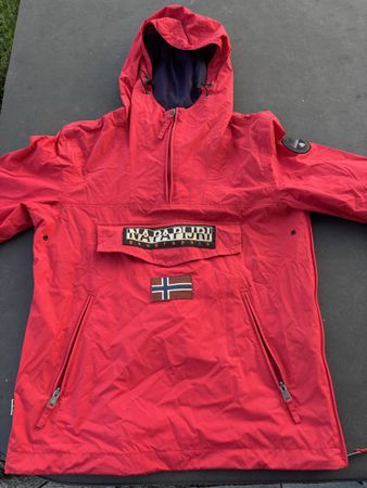NAPAPIJRI Regenjacke mit Kapuze Rainforest - Rot - Gr. M