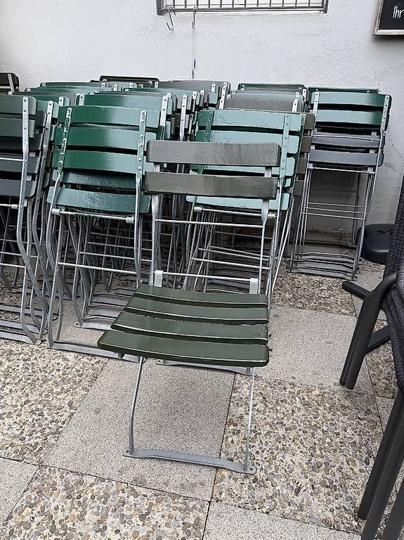 Sedie: 48x Biergartenstühle grün – Usato da Würenlos venduto da Motostefan79 1