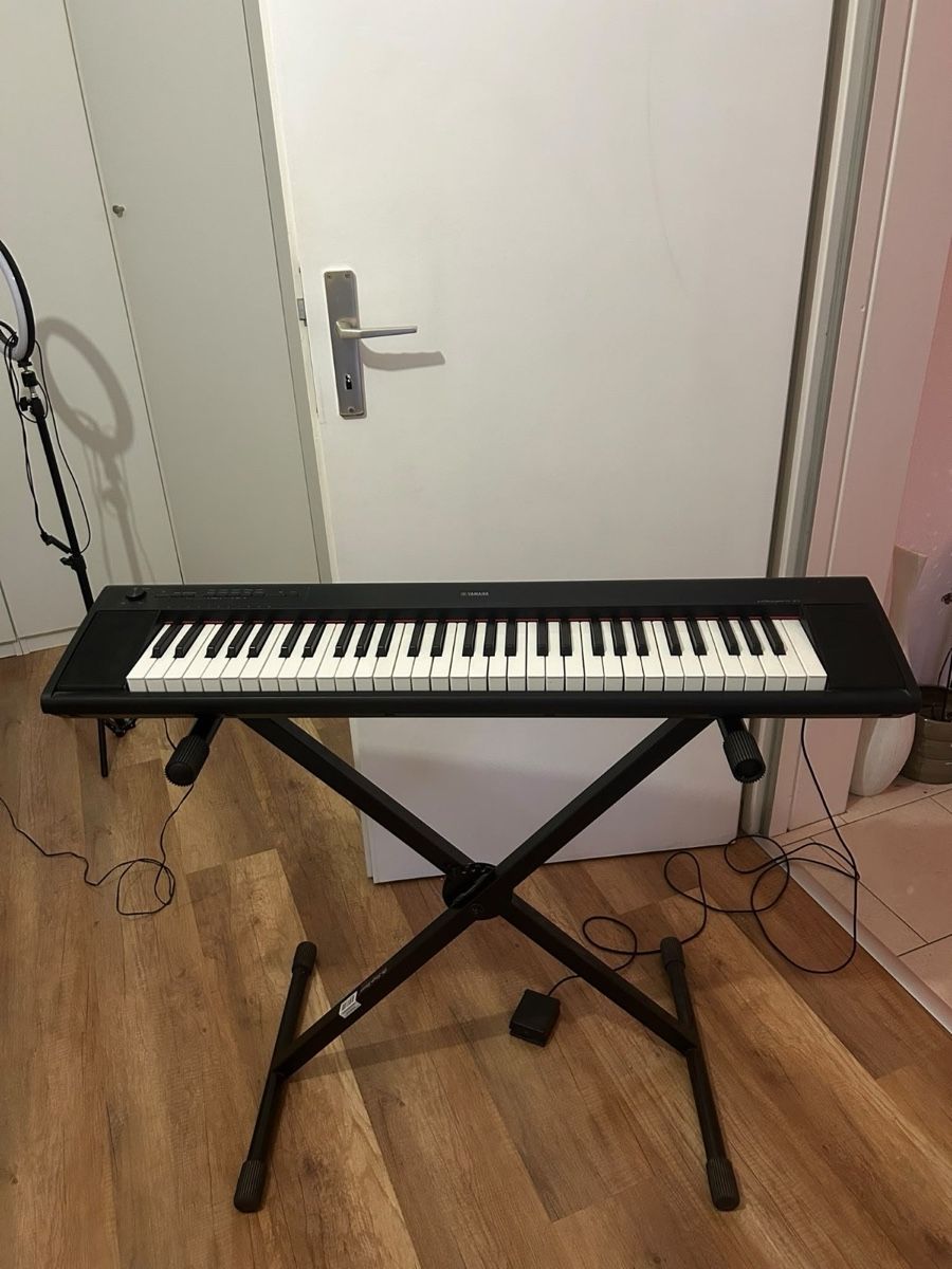 Yamaha Strumenti musicali: Clavier électronique Yamaha Piaggero NP-12 – Usato da Versoix venduto da nol_7td7
