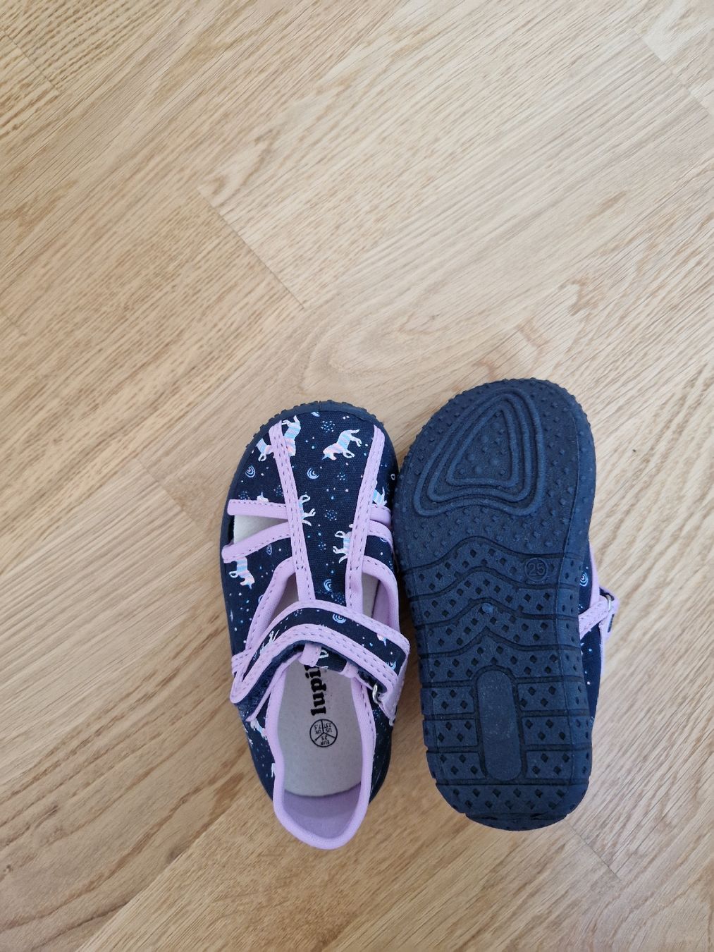 Scarpe per ragazze: Sandalen Gr 25 neu – Nuovo (secondo la descrizione) da Zürich venduto da mel_mzx6 1