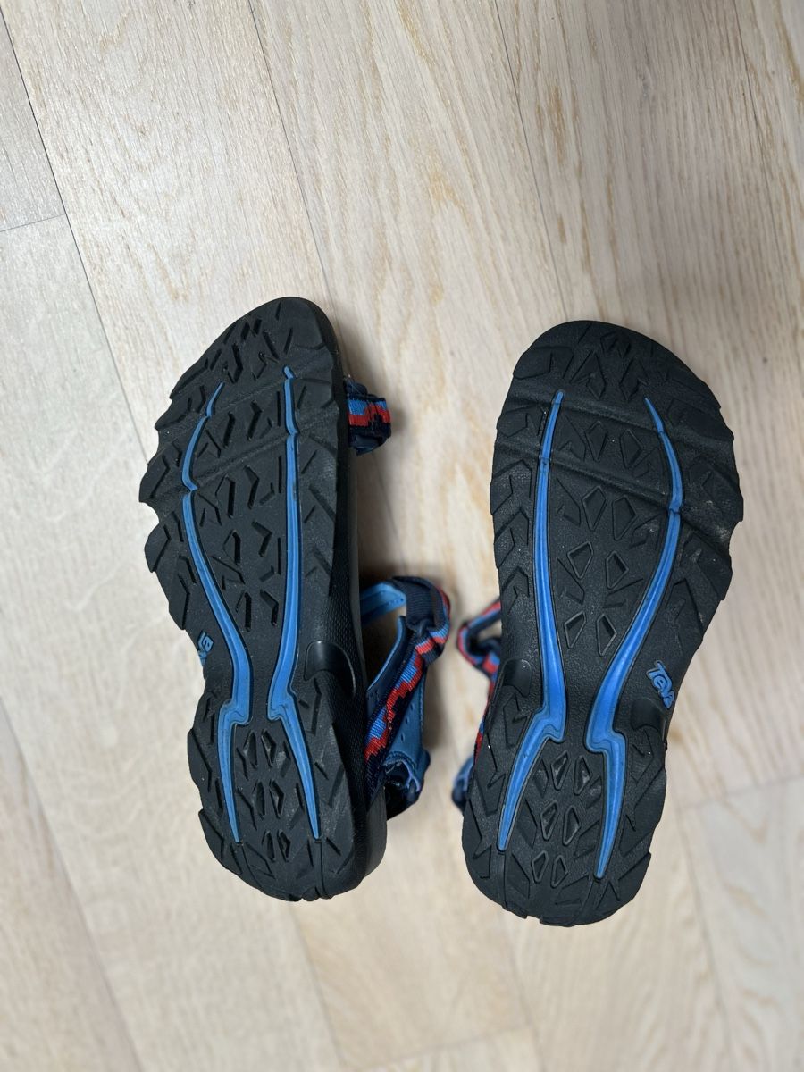 Teva Scarpe per ragazzi: Sandalen TEVA 37 – Usato da Muri AG venduto da Mkikus 2