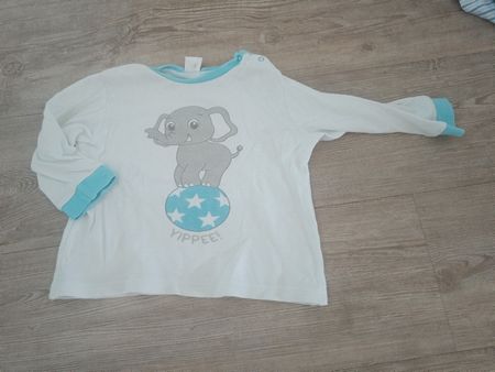 Pyjama Oberteil Grösse 86