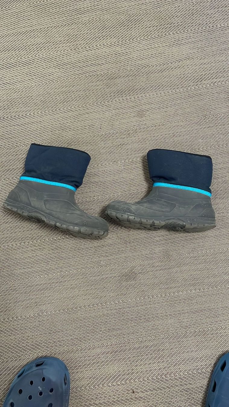 Scarpe per ragazzi: Schneeschuhe 30-31 – Usato da Ennetbaden venduto da rossy2312