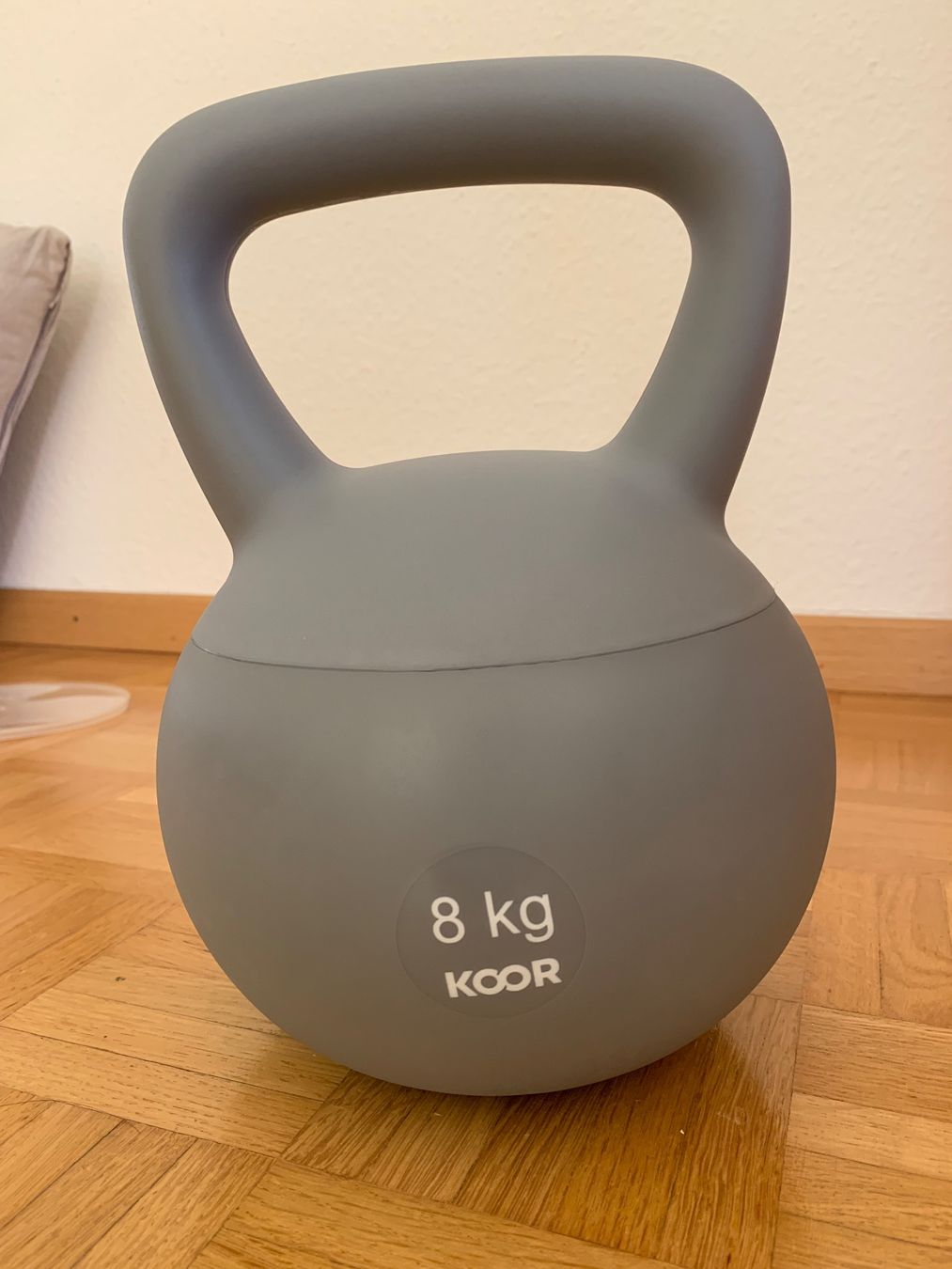 Poids & Haltères: 8Kg Kettlebell / Kugelhantel – Neuf avec emballage d'origine à Kilchberg ZH par luptrup