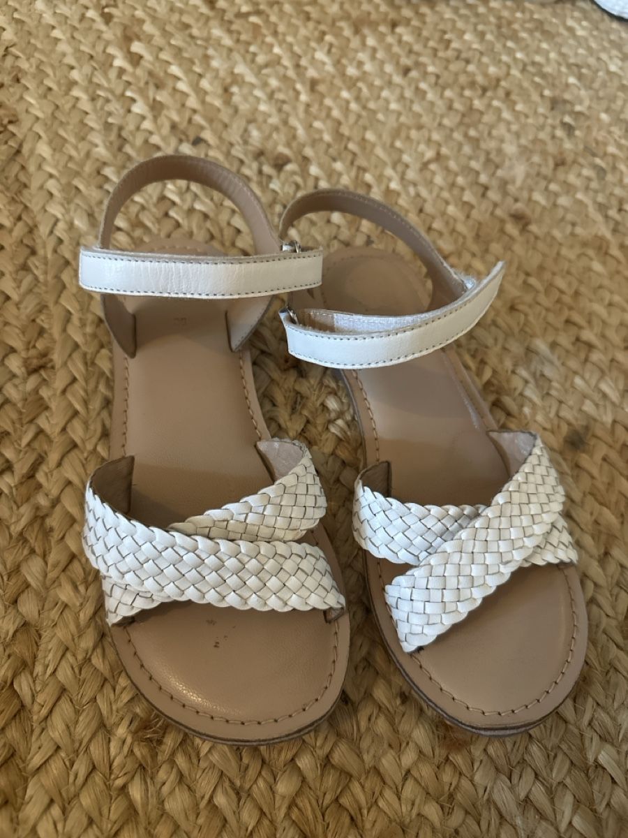 Scarpe per ragazze: Leder Sandalen Gr.35 weiss – Nuovo (secondo la descrizione) da Matzingen venduto da Steffiiiiiiiiii 1