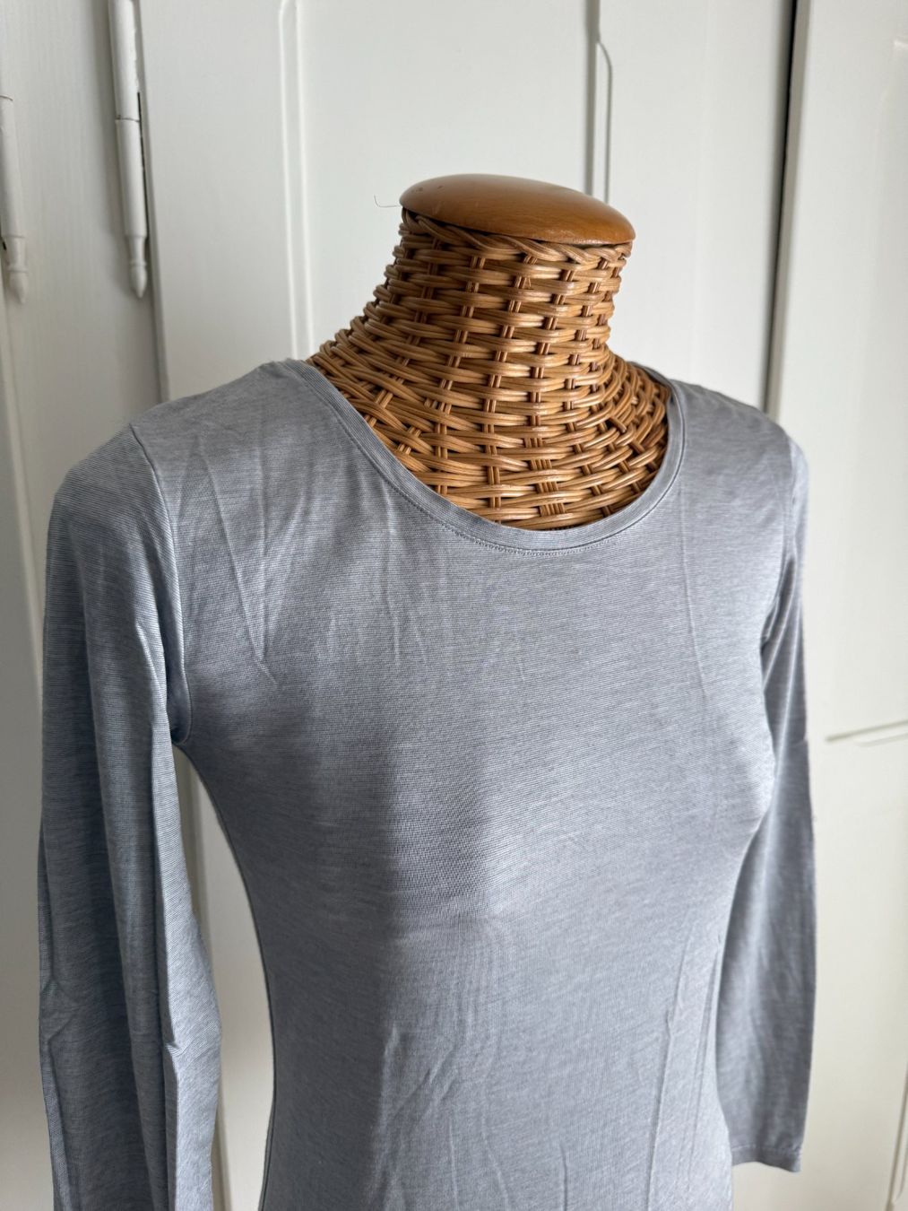 Altra biancheria intima: UNIQLO - Heattech Langarmshirt hellgrau L – Usato da Zürich venduto da Diazaio 1