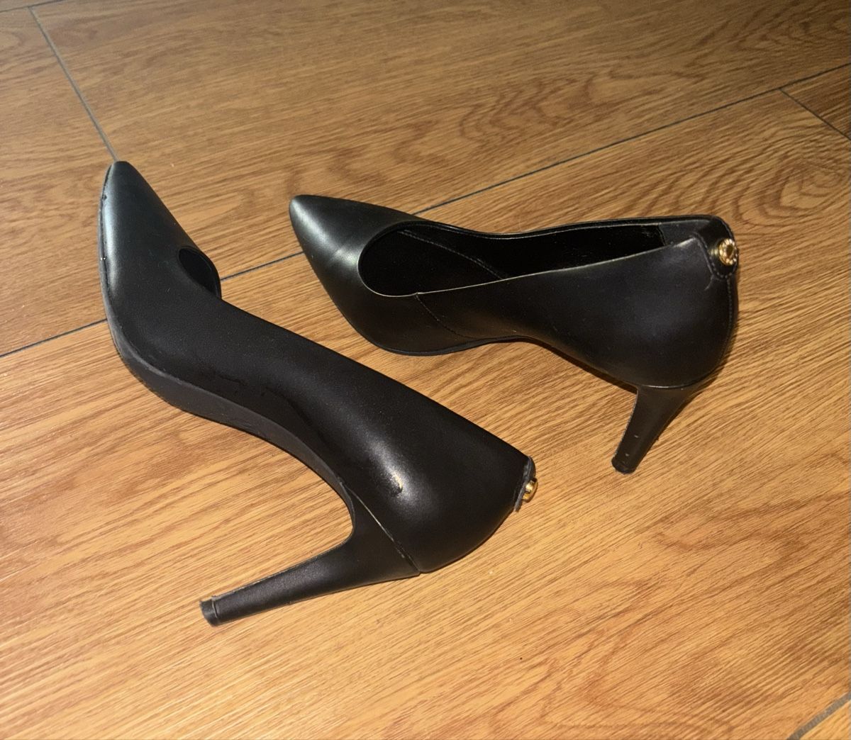 Michael Kors Chaussures femmes: Michael Kors Pumps schwarz Grösse 36 – D'occasion à Münchenstein par ali_ff75 2