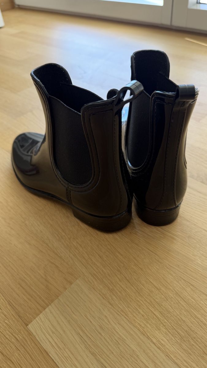 Scarpe da donna: Rain boots  – Nuovo (secondo la descrizione) da Glattpark (Opfikon) venduto da swi_wk9j 1