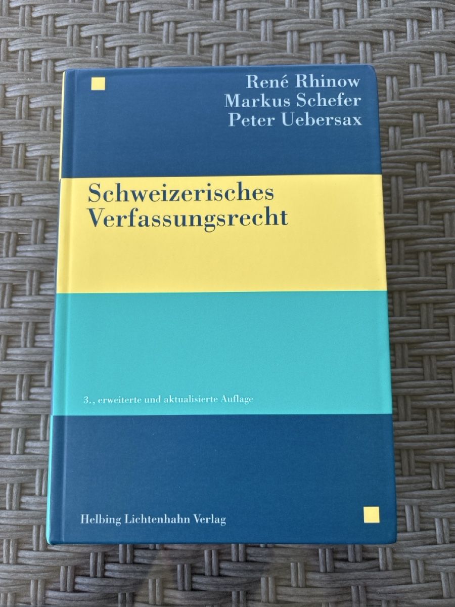 Bücher: Schweizerisches Verfassungsrecht  – Neu (gemäss Beschreibung) aus Reinach BL von oli_nbx7