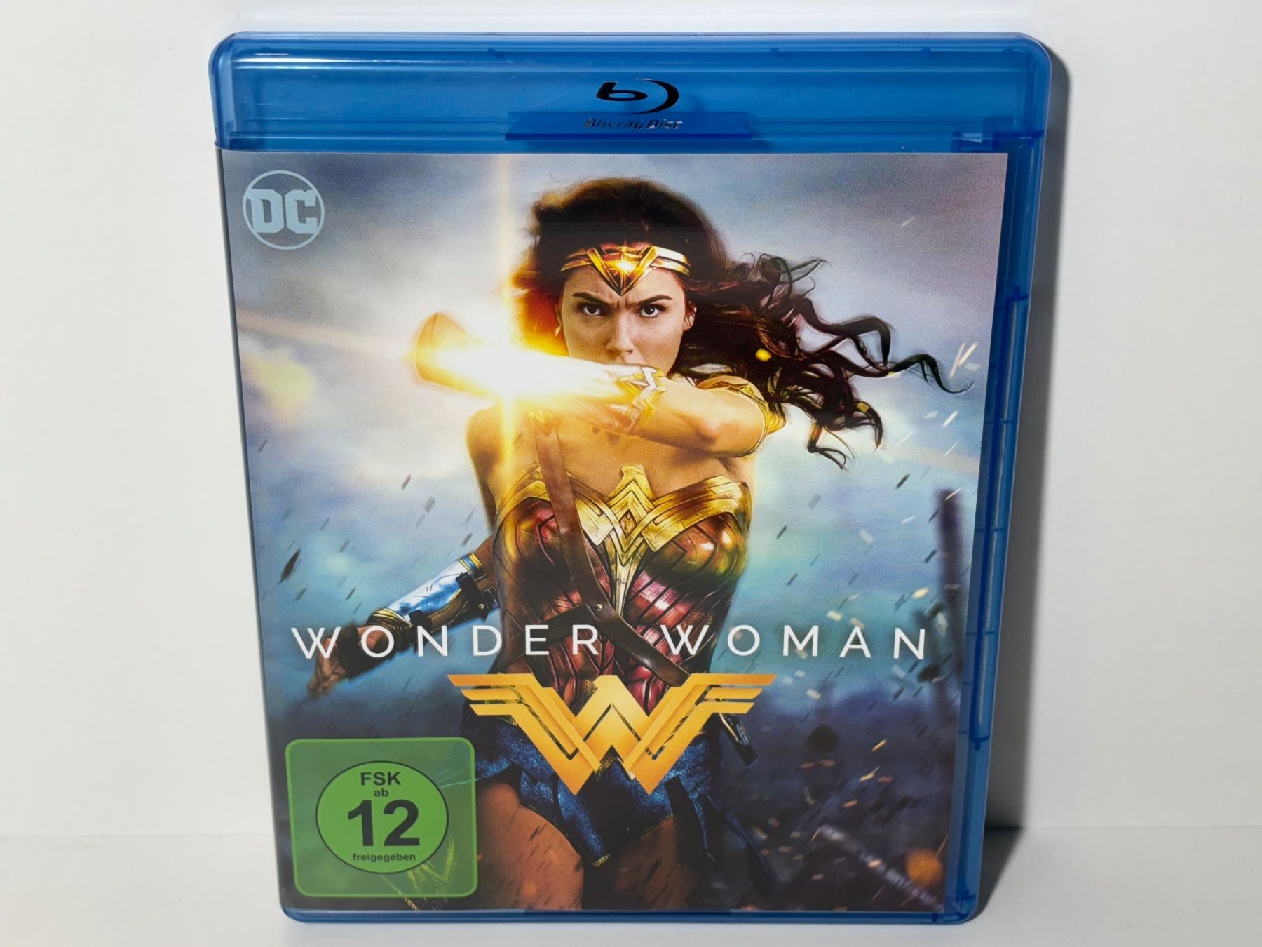Tutti i DVDs: DC Wonder Woman Blu Ray – Usato da Wilderswil venduto da Sstriker
