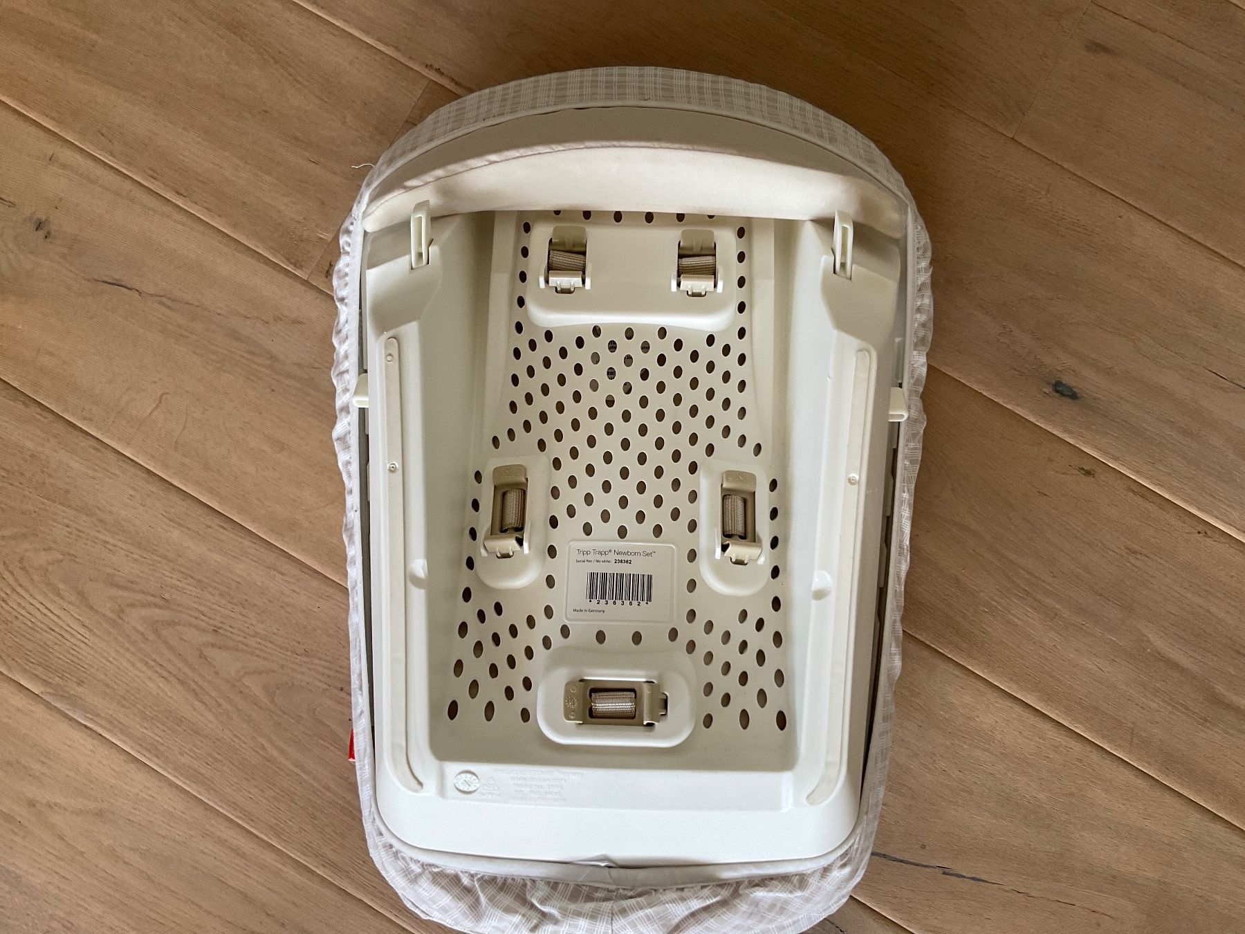 Stokke Hochstühle: Tripp Trap New born Aufsatz – Gebraucht aus Feldmeilen von Saroky 2