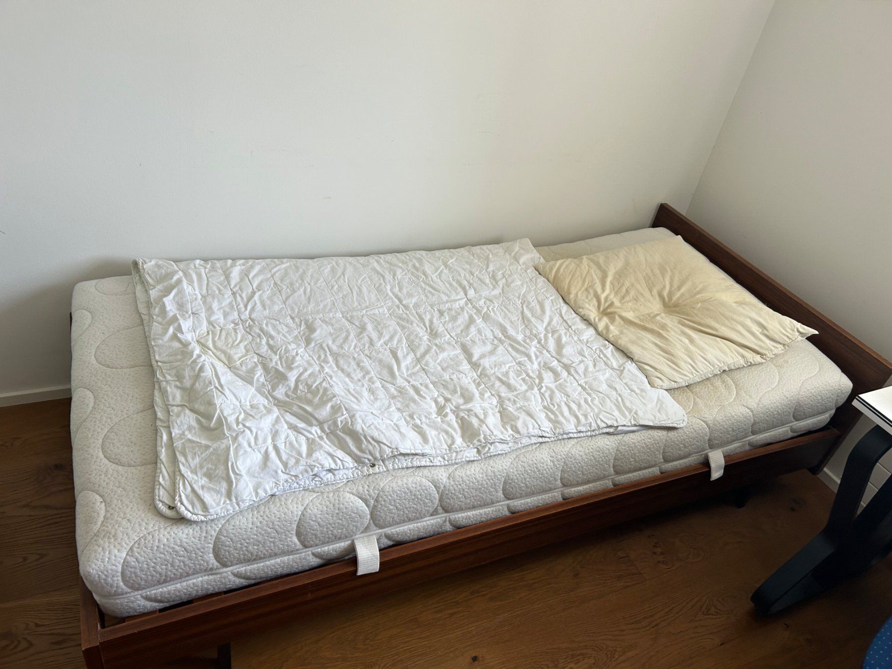 Betten: Bett inkl. Matratze – Gebraucht aus Würenlos von skress