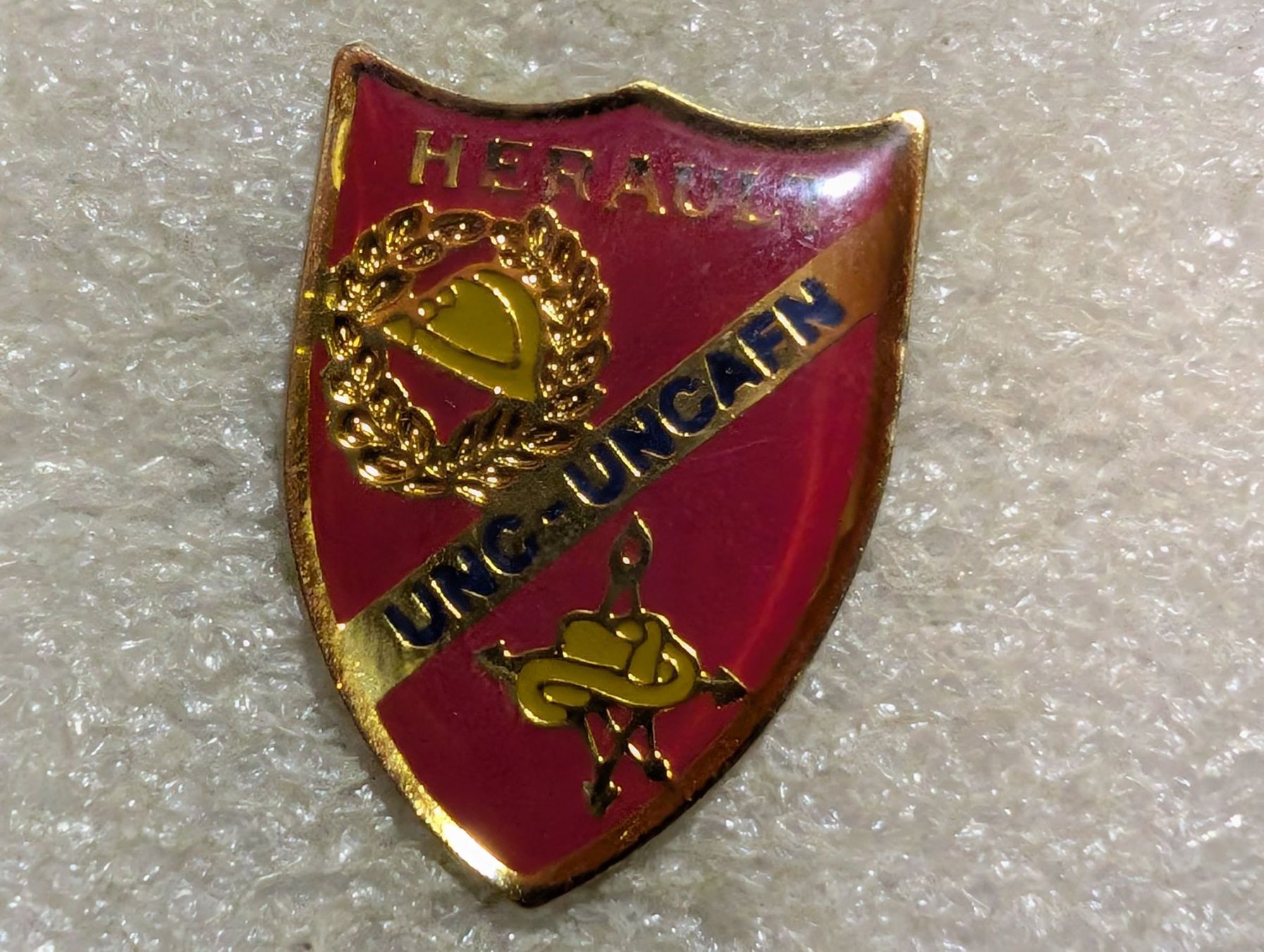 Placchette & Badge: Ansteckpin 73: – Usato da Oppligen venduto da Pin-Fall-Shop