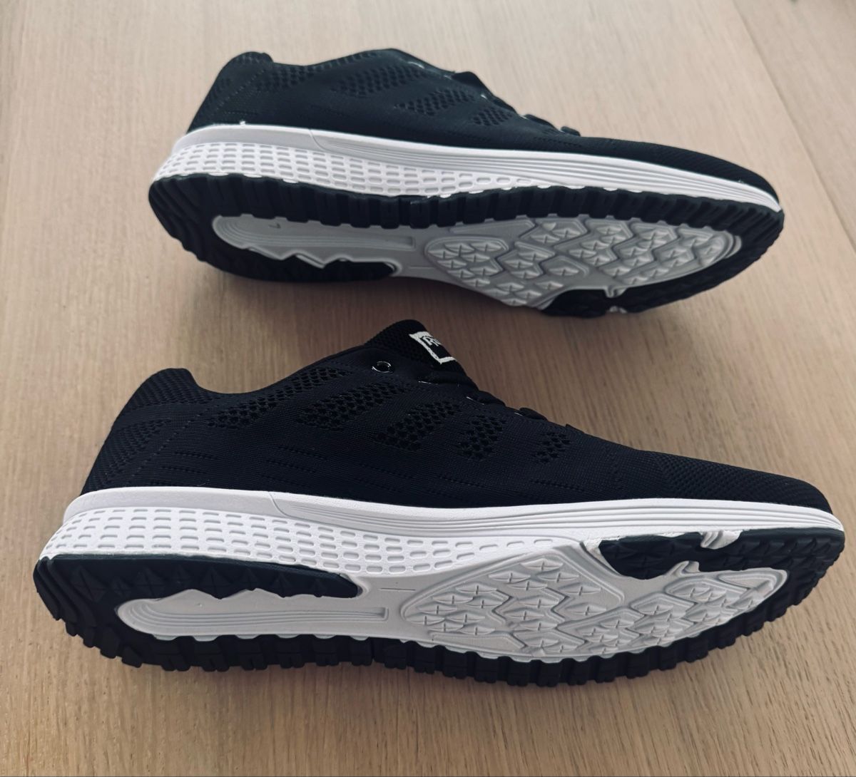 Damenschuhe: Turnschuh - Sneaker – Neu und originalverpackt aus Zürich von sany07 2