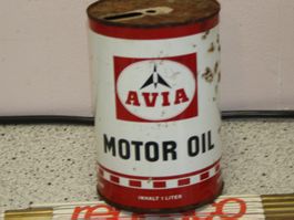 AVIA MOTOR OIL BÜCHSE VINTAGE ALT ROST