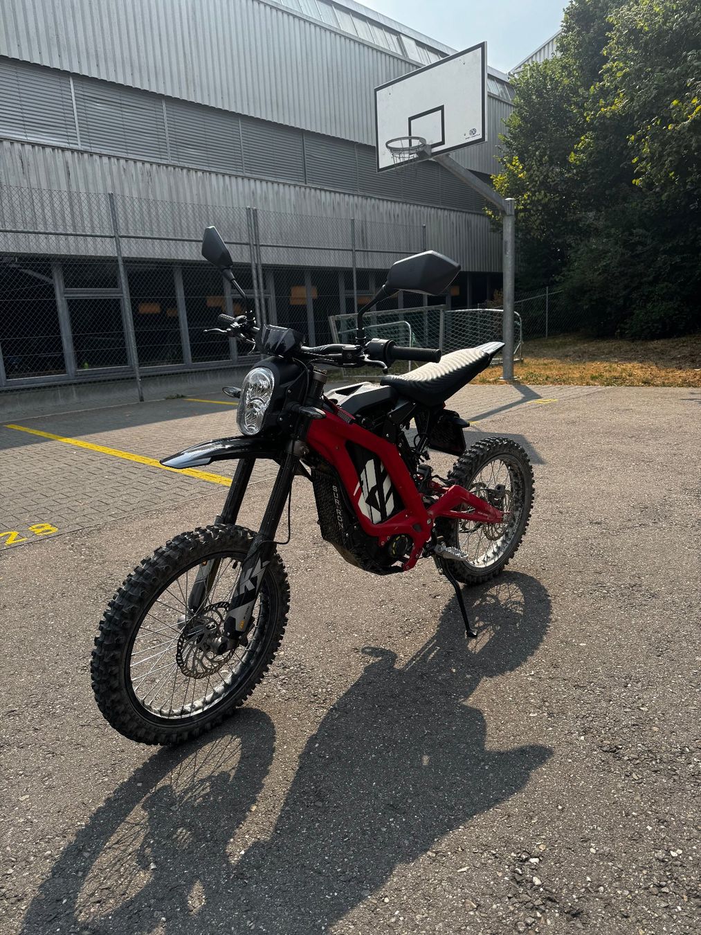 Sur-Ron Enduro: Sur-Ron Light Bee L1e | Strassenzugelassen – Usato da Aarau venduto da acgz 2