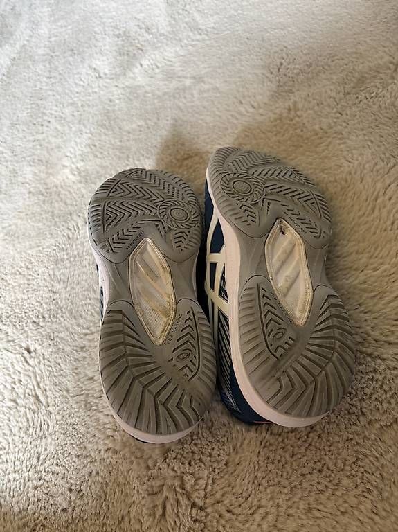 Asics Scarpe per ragazzi: Asics Hallenschuhe blau – Usato da Lenk im Simmental venduto da niczbaeren 2