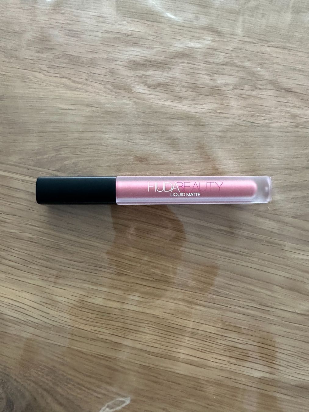 Huda Beauty Make-up: Huda Beauty liquid matte Perfectionist – Nuovo (secondo la descrizione) da Courgevaux venduto da Qwertz111320