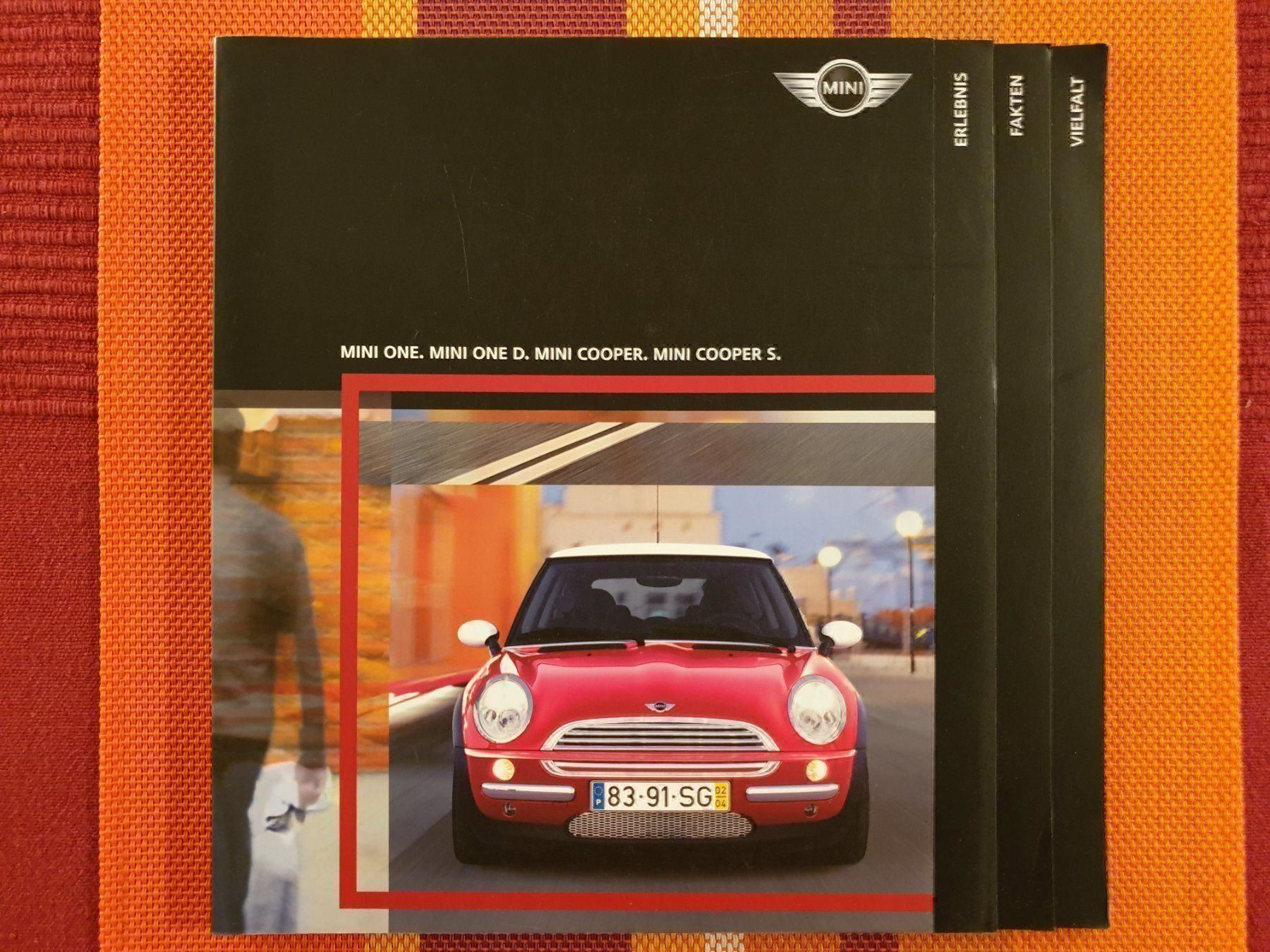 Zeitschriften & Magazine: MINI 2003 - Prospekt / Katalog – Gebraucht aus Viganello von CARLiteratur 1