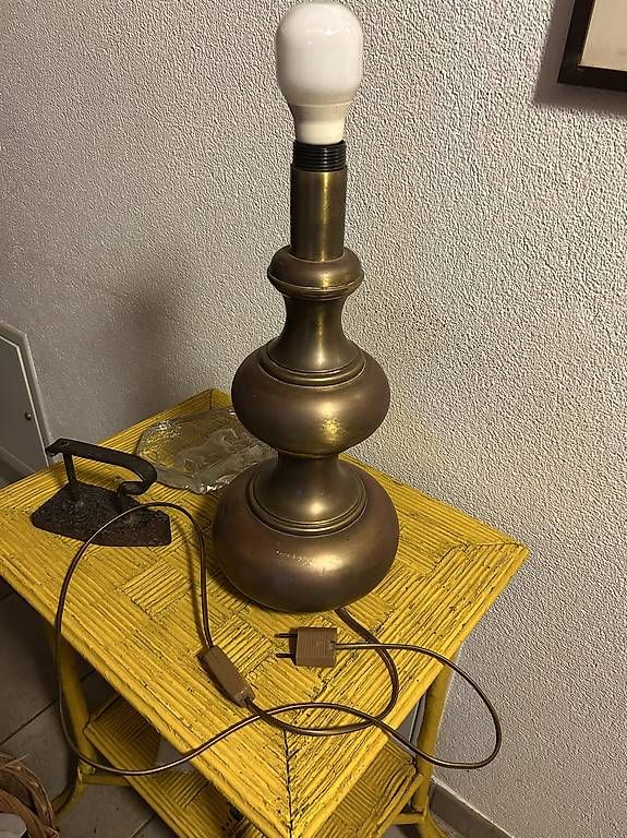 Lampade: Lampada da tavolo in ottone – Usato da novaggio venduto da cam_5stl 1