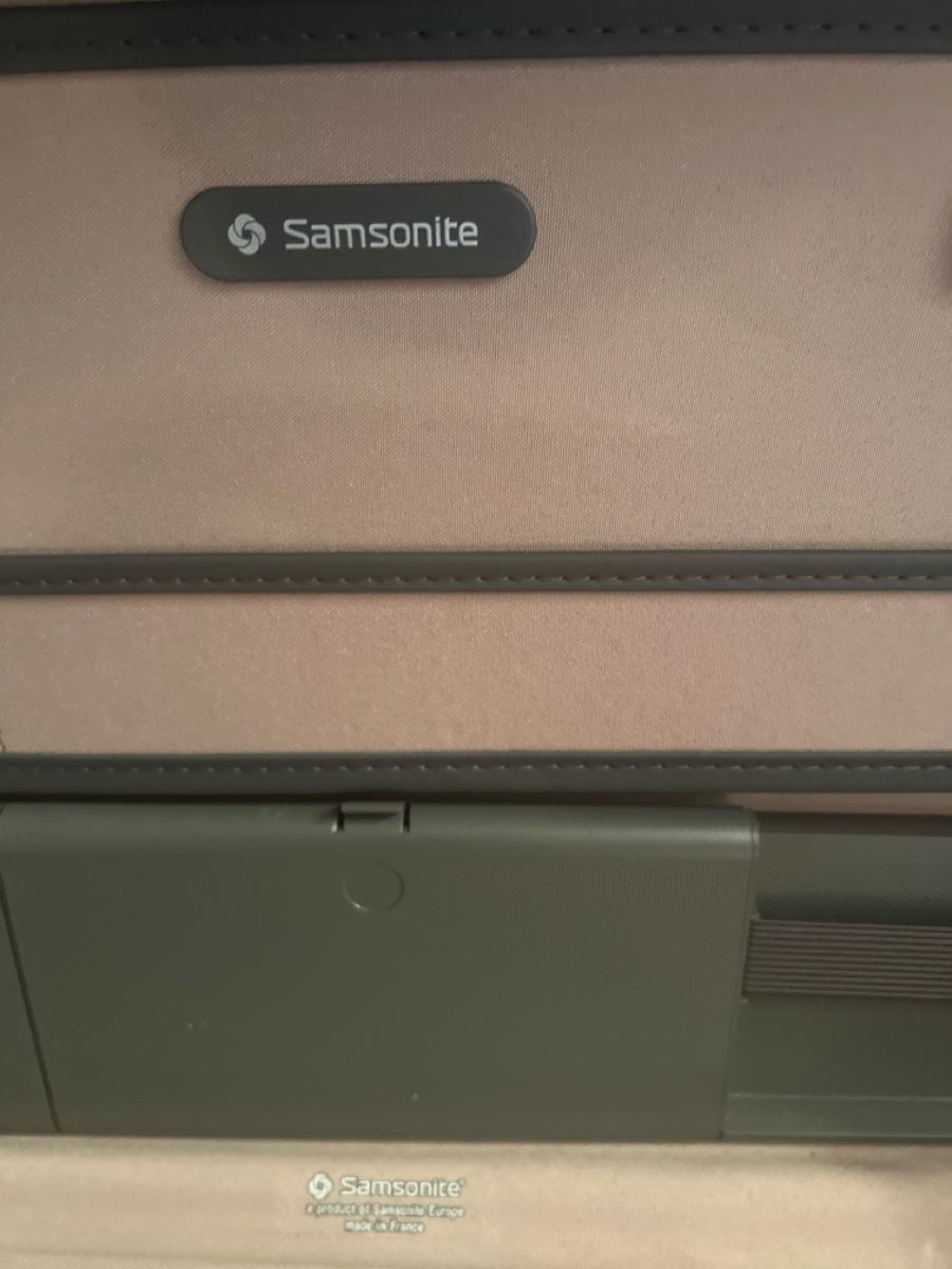 Samsonite Valigie: 1 mallette SAMSONITE presque neuve selon photos – Usato da Charmey (Gruyère) venduto da Rolando6 2