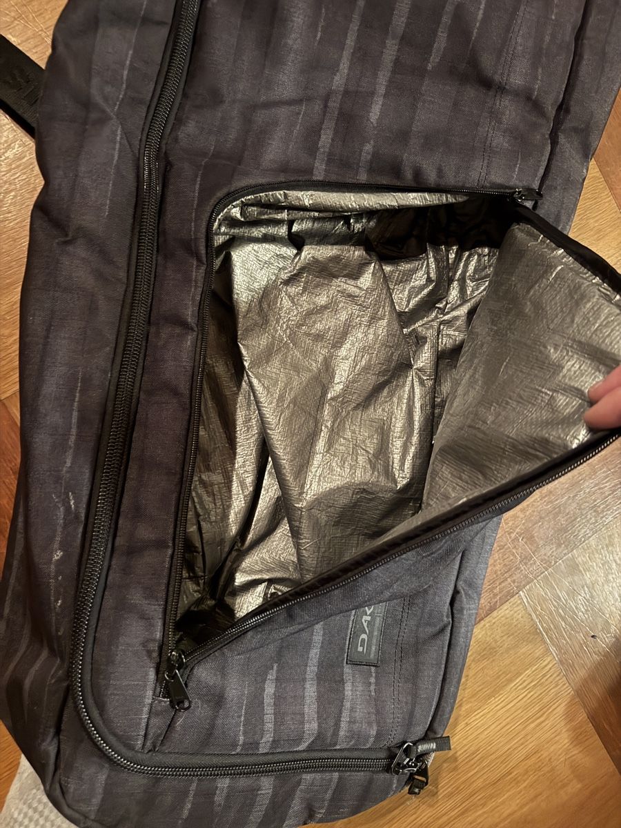Dakine Borse: Dakine Snowboard Tasche – Usato da Grindelwald venduto da yoloflip45 1