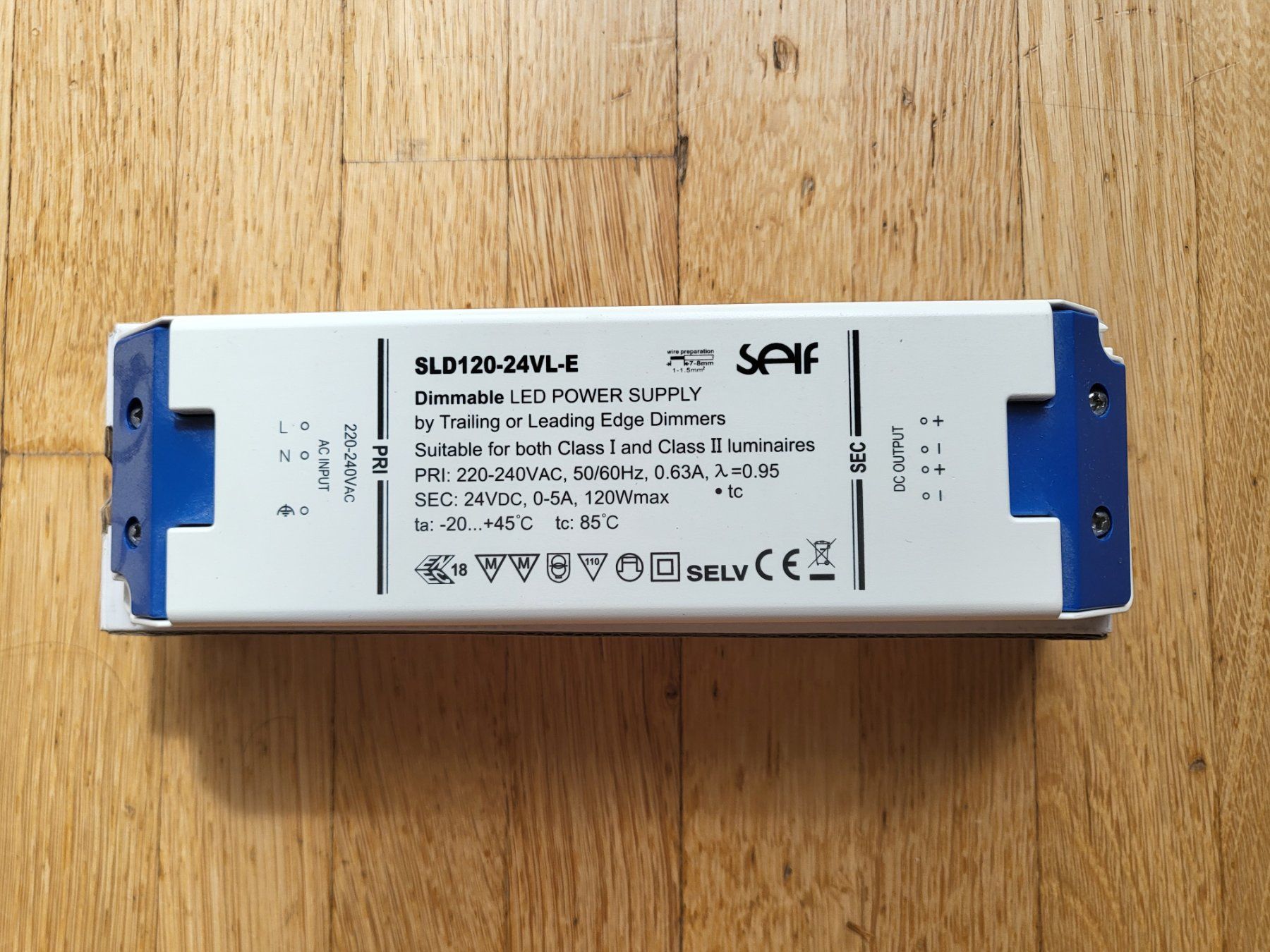 Convertitori: 24V 120W LED Netzteil dimmbar / SLD120-24VL-E – Usato da Luzern venduto da Dealgood 1