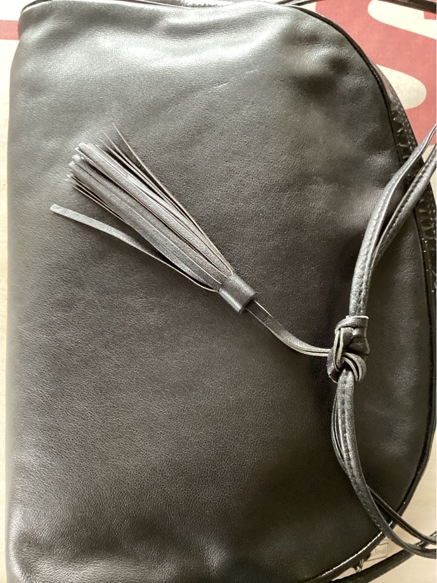 Taschen für Damen: Louis Féraud, Damenumhängetasche – Gebraucht aus Salenstein von Esprit57 3