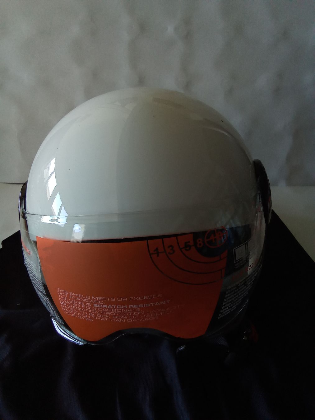 Caschi & visiere: weisser Integralhelm mit Visier, Grösse 59-60 neu – Nuovo e nell'imballaggio originale da Castione venduto da Markus_Winter_Ticino 2