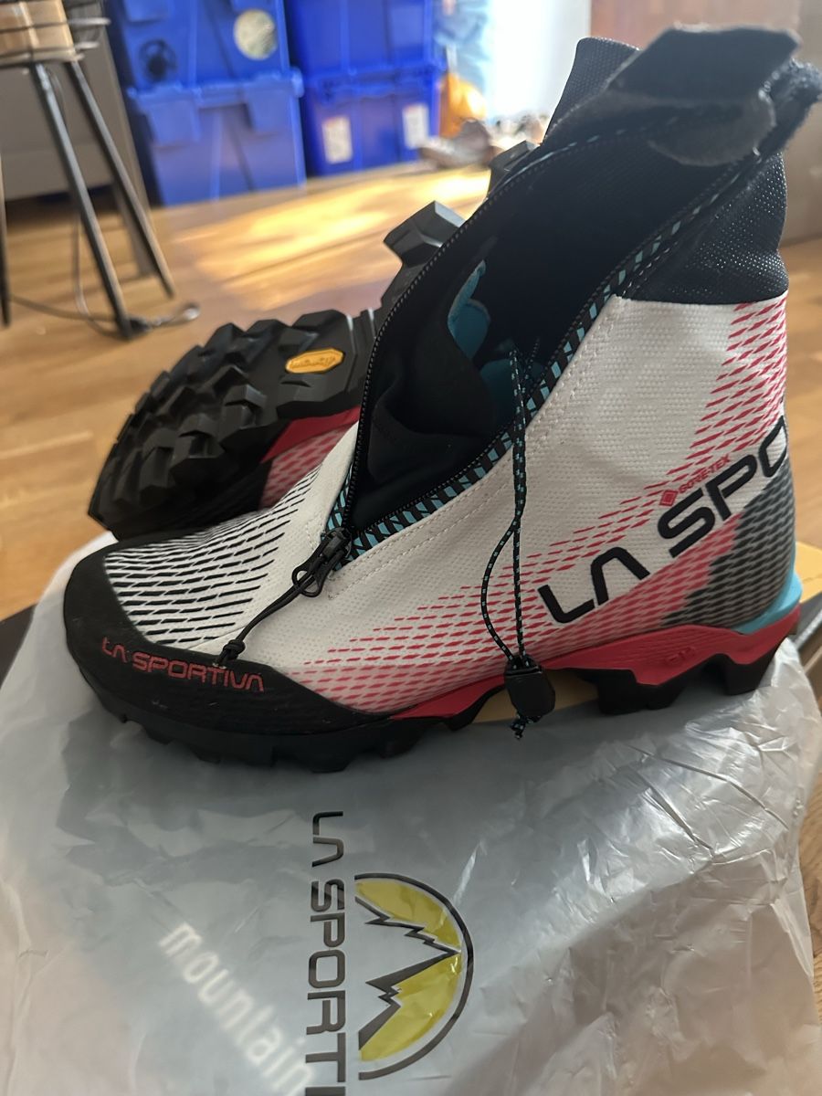 La Sportiva Sonstiges zum Bergsteigen & Wandern: La sportiva aequilibrium gtx speed – Neu und originalverpackt aus Bremgarten b. Bern von she_hb9j