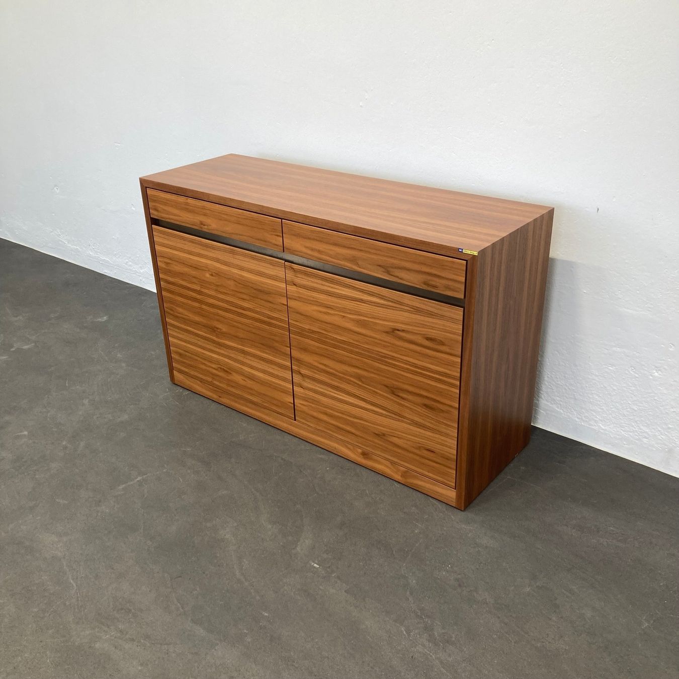 Laufen Armadi: Top Design Exclusiv Sideboard 1200mm breit - Nussbaum – Usato da Schönenwerd venduto da mcofficeshop 4
