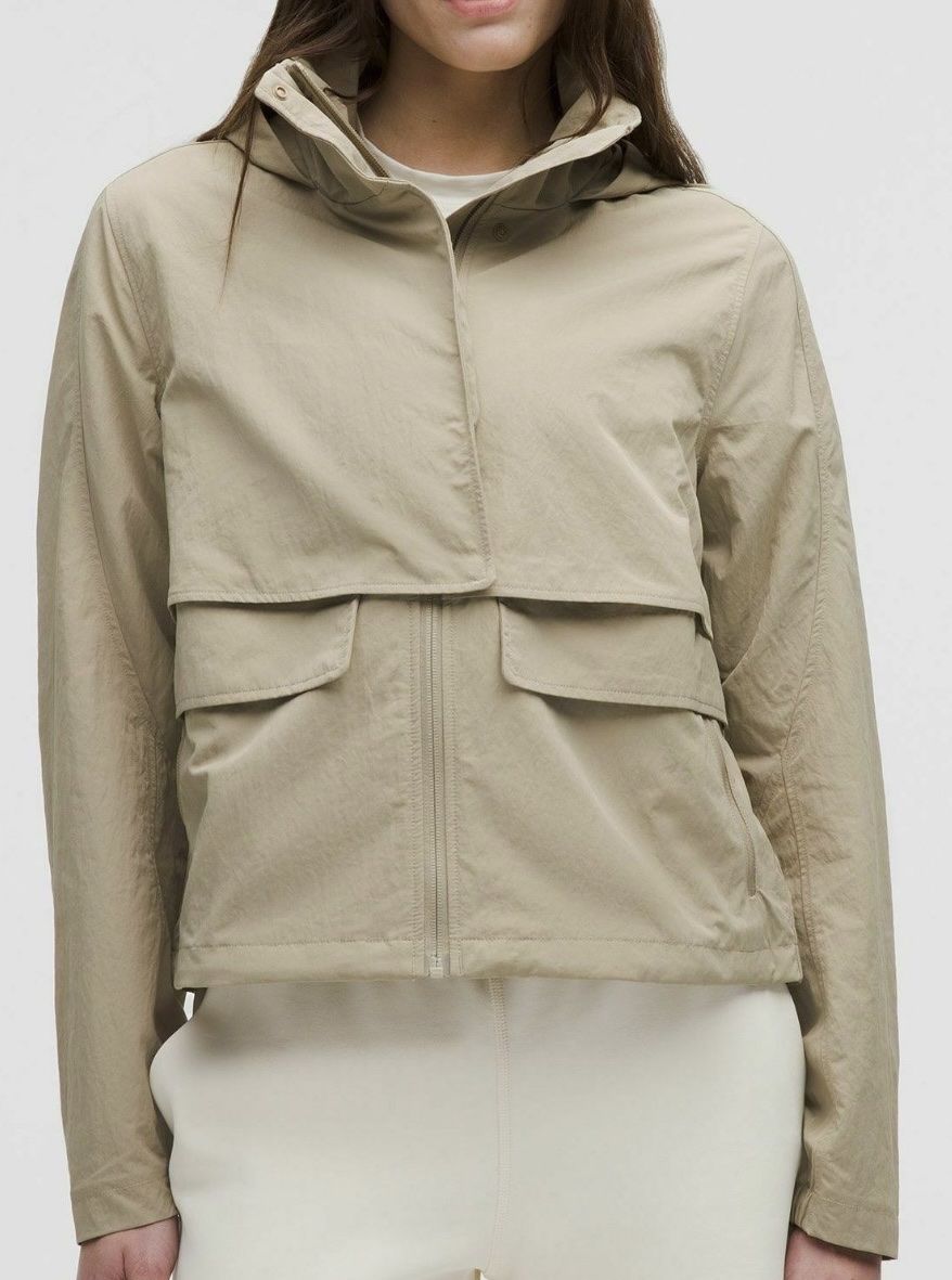 Lululemon Giacche: Lululemon Always Effortless waterproof jacket - small – Nuovo e nell'imballaggio originale da Embrach venduto da lau_2gtp