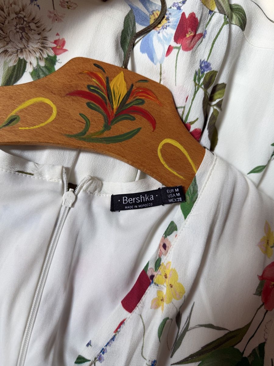 Bershka Vestiti: Robe d’été à fleurs – Usato da Founex venduto da Hyrienne 2