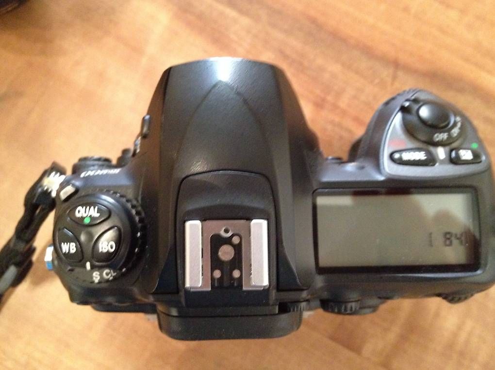 Nikon Fotocamera: Nikon D 200 Spiegelreflexkamera – Usato da Basel venduto da SanLwin 3