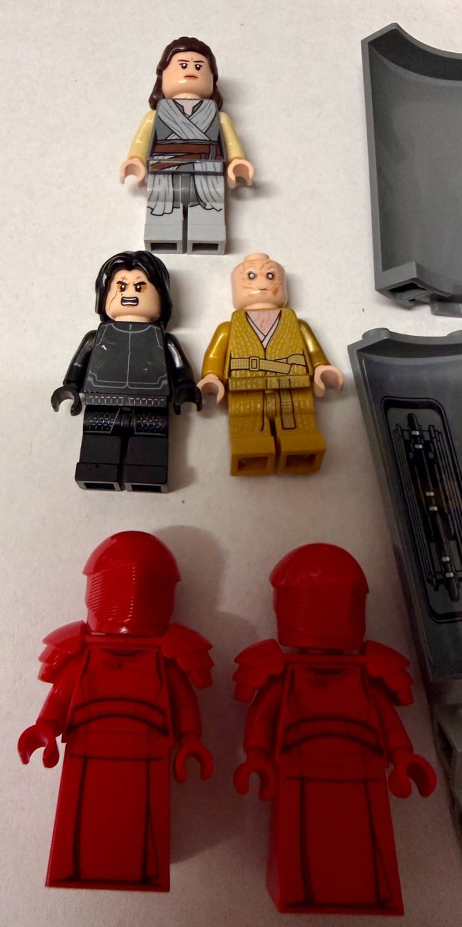 Lego Kit di costruzioni: Lego Star Wars 75216 - Snoke's Throne Room – Usato da Höri venduto da PSMarinho 4
