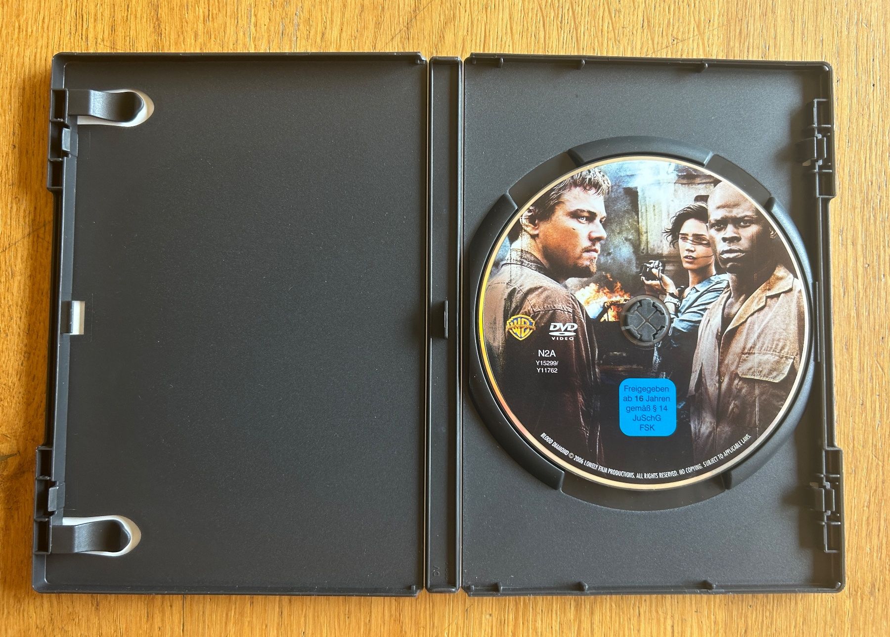 Tutti i DVDs: DVD Blood Diamond (Leonardo DiCaprio) – Usato da Urnäsch venduto da Winterzauber12 2
